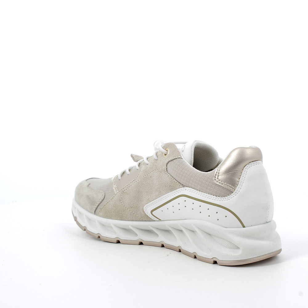 GORE TEX SNEAKERS