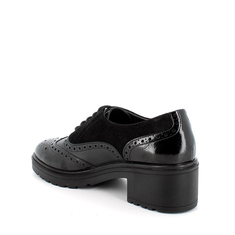 Scarpe con tacco best sale stringate