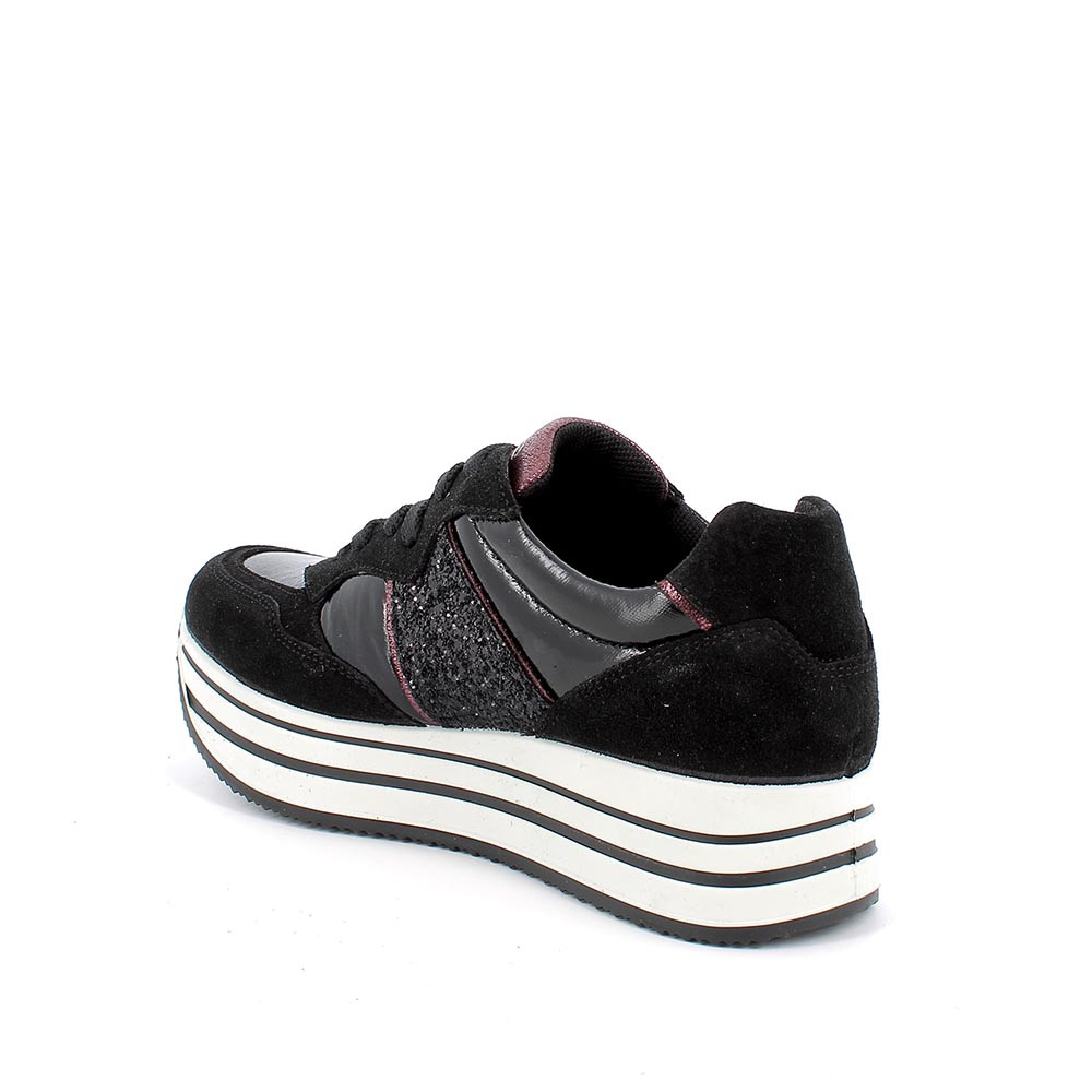 Isa wedge sale sneaker