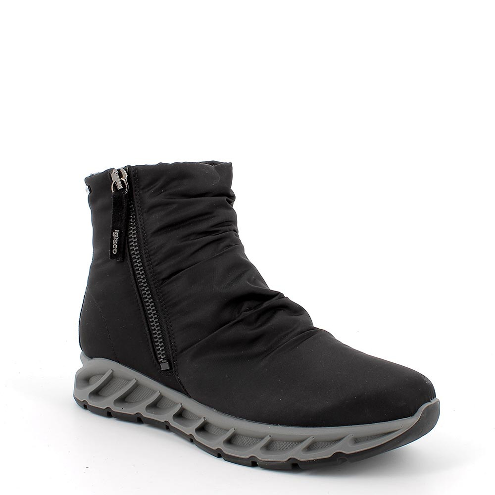 Botas best sale medias mujer