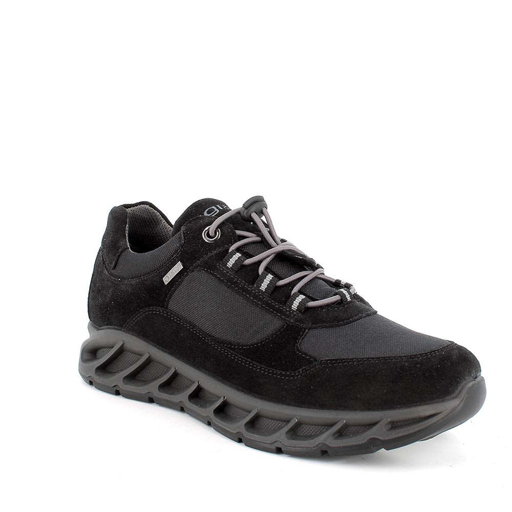 WOMAN GORE TEX SNEAKER