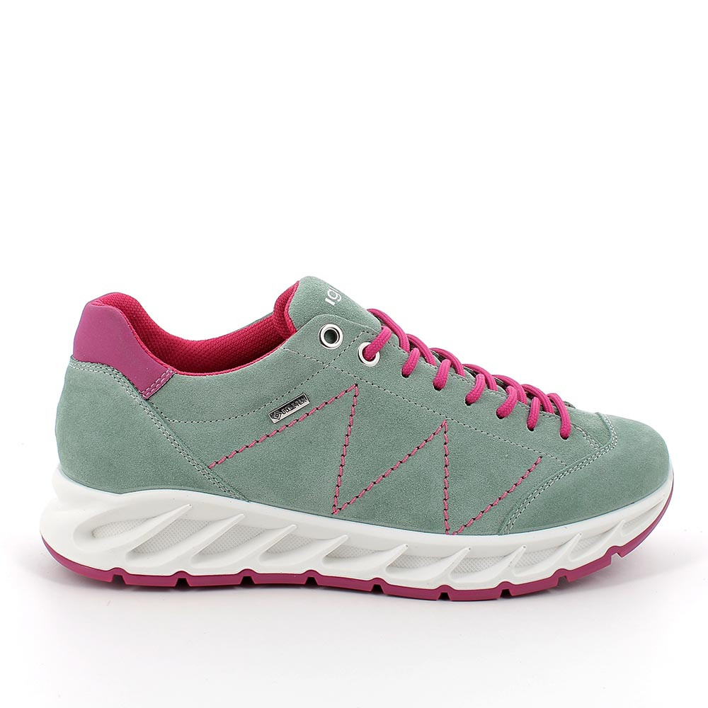 Gore tex tennis shoes clearance