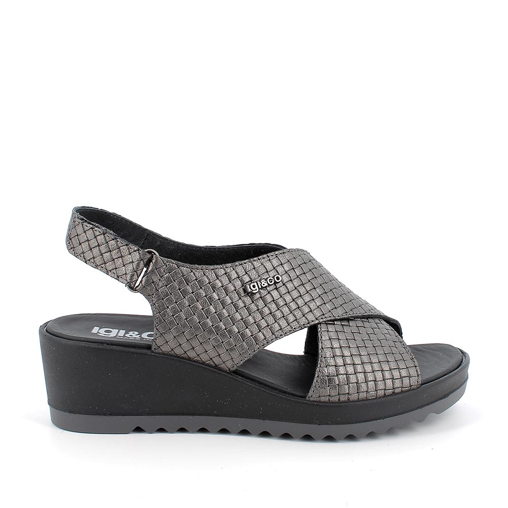 SANDALS WITH WEDGE