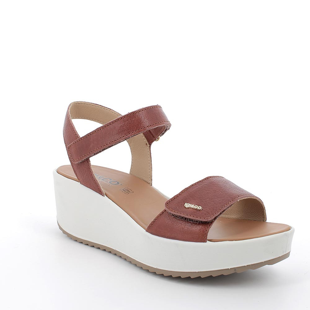 Sandali con zeppa h new arrivals e amp;m