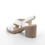 Sandalo con tacco in pelle da donna bianco Sandalo con tacco in pelle da donna bianco