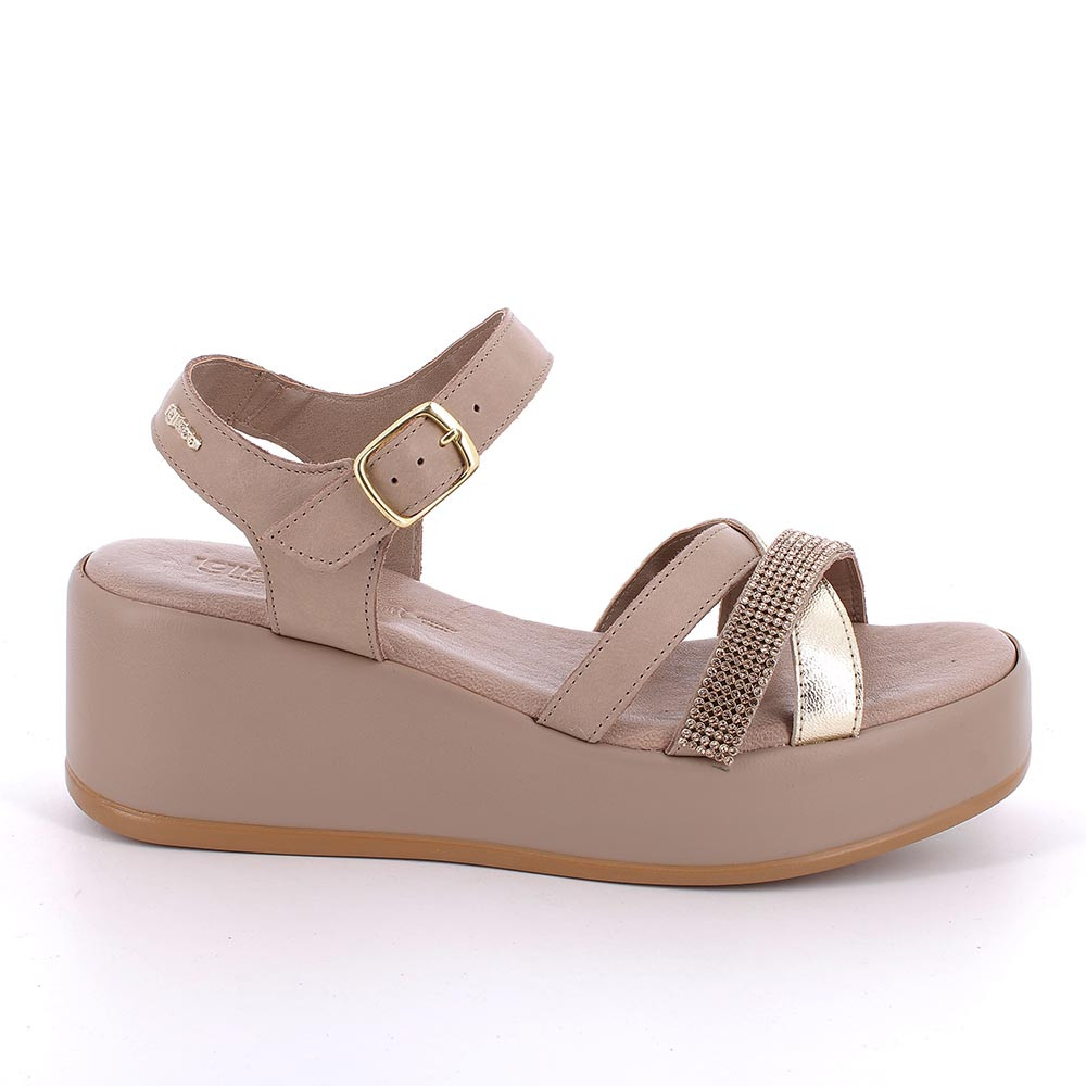 SANDALIAS CON CU A