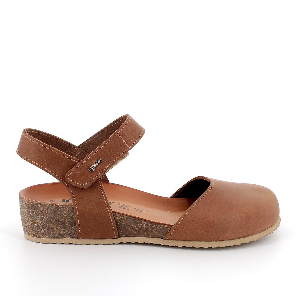 WOMAN SANDALS