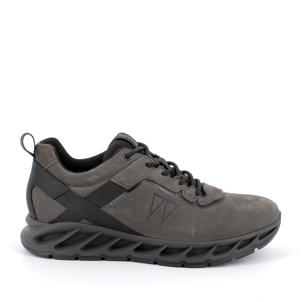 MAN GORE TEX SNEAKERS