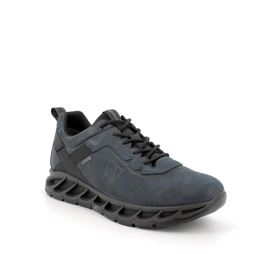 Scarpe sportive in goretex new arrivals