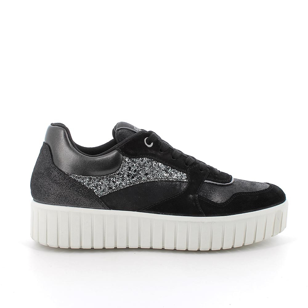 Sneakers ecosostenibili sales