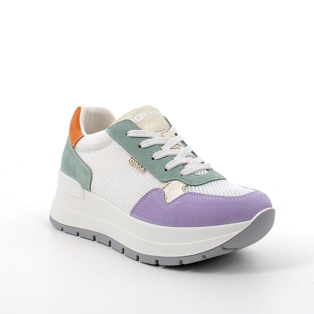 ZAPATILLAS DEPORTIVAS CON CUNA