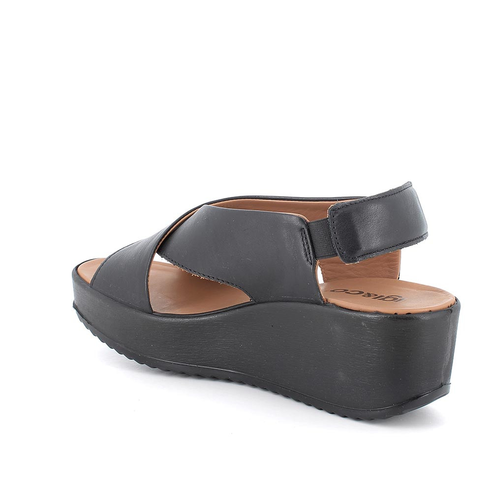 SANDALS WITH WEDGE
