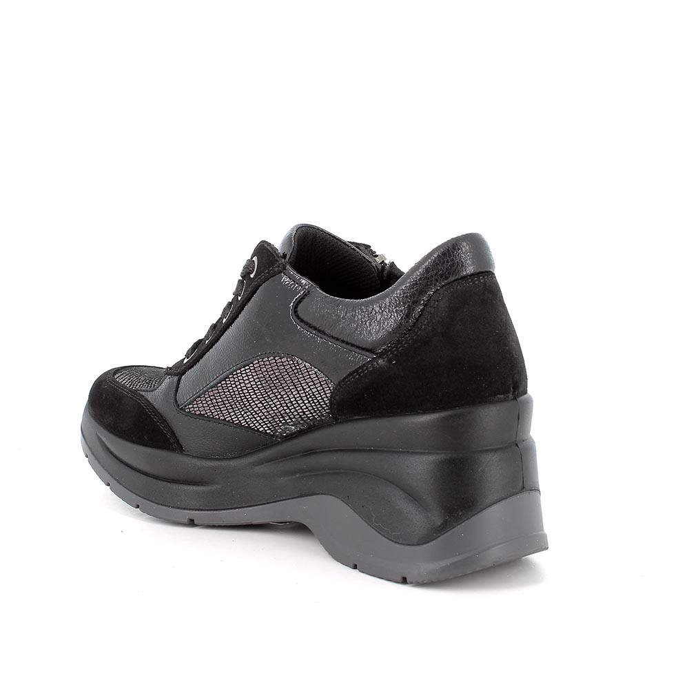 SNEAKERS WITH WEDGE