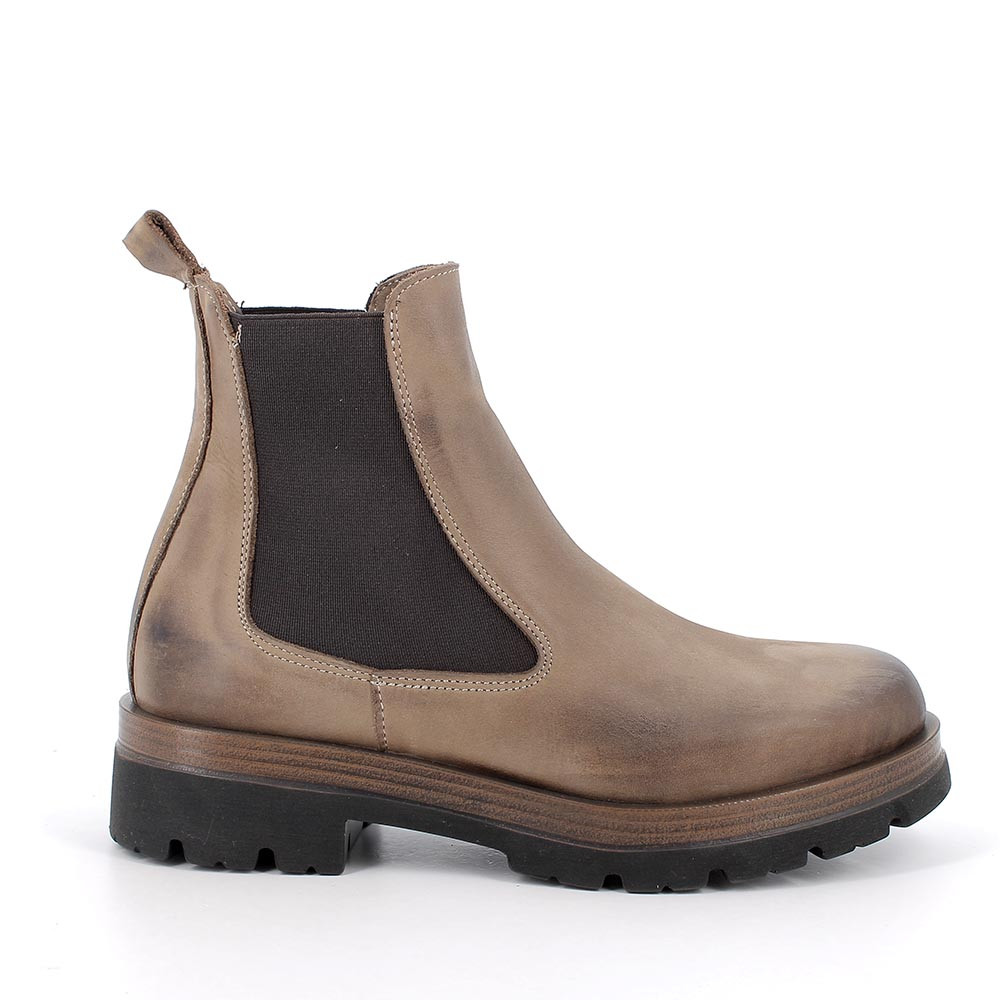 Stivaletti carrarmato tacco on sale