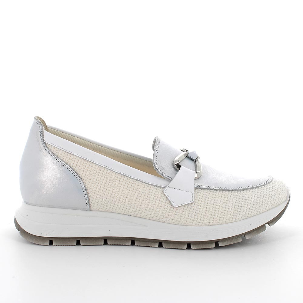 Mocasín para mujer plata y blanco 