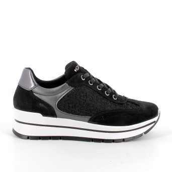 Sneaker pour femme noir avec lacets Sneaker pour femme noir avec lacets