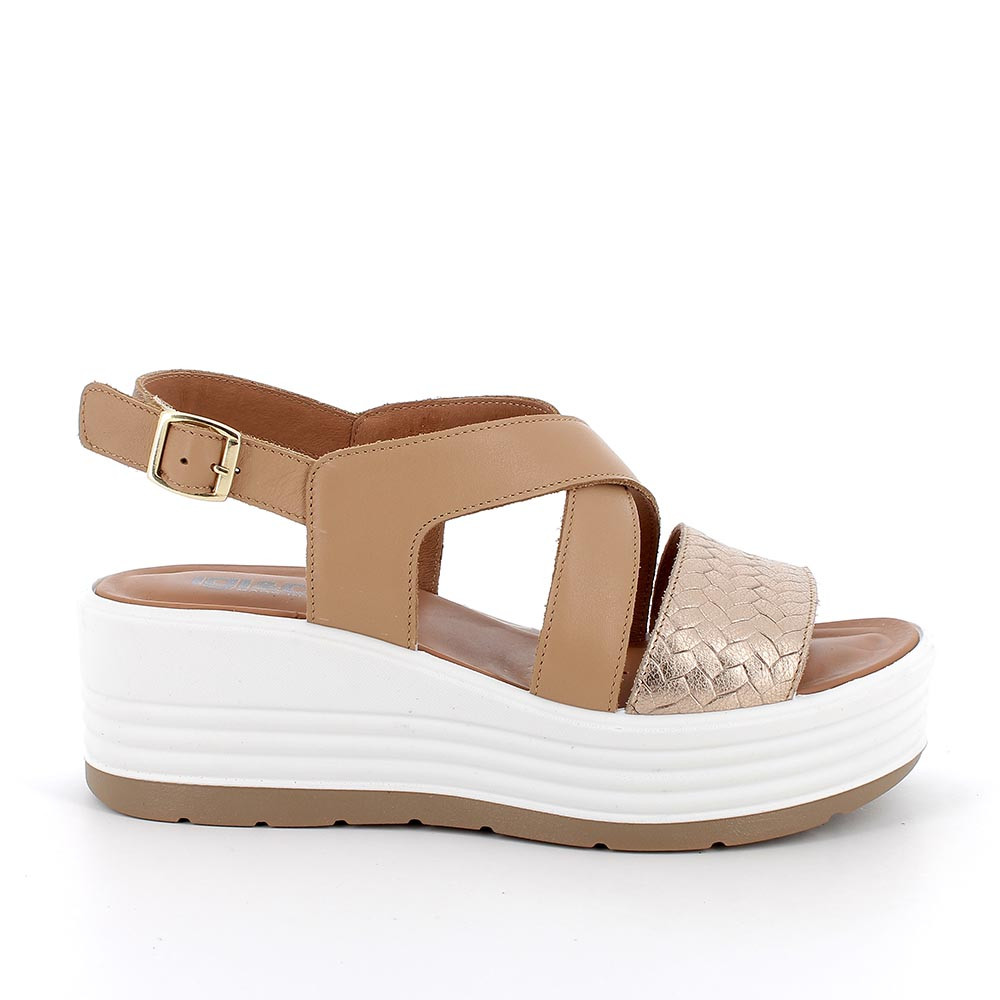 Sandali con zeppa da donna beige e platino con fibbia