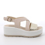 Sandali con zeppa da donna beige e platino con fibbia Sandali con zeppa da donna beige e platino con fibbia