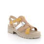 Sandali con tacco da donna beige e giallo con fibbia Sandali con tacco da donna beige e giallo con fibbia