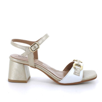 DAME SANDALE MIT ABSATZ WEISS UND PLATIN MIT SCHNALLE DAME SANDALE MIT ABSATZ WEISS UND PLATIN MIT SCHNALLE