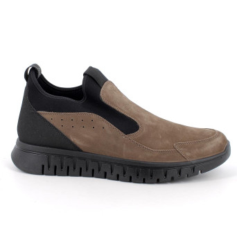 MANN SLIP ON BRAUN MIT ELASTIK MANN SLIP ON BRAUN MIT ELASTIK