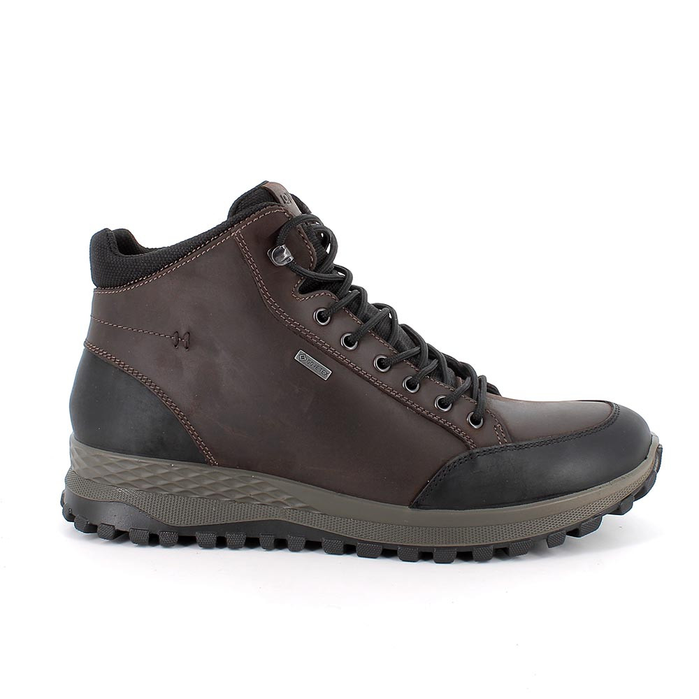 Gore-tex boots for men brown with laces