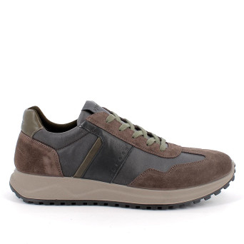 Sneakers for men brown with laces Sneakers for men brown with laces
