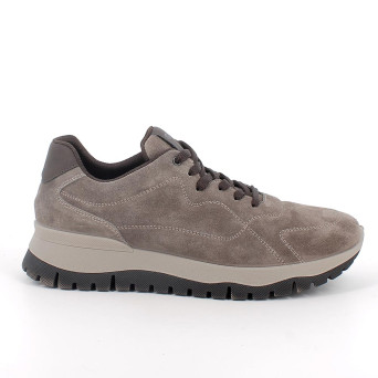 MANN SNEAKER BRAUN UND GRAU MIT SENKEL MANN SNEAKER BRAUN UND GRAU MIT SENKEL