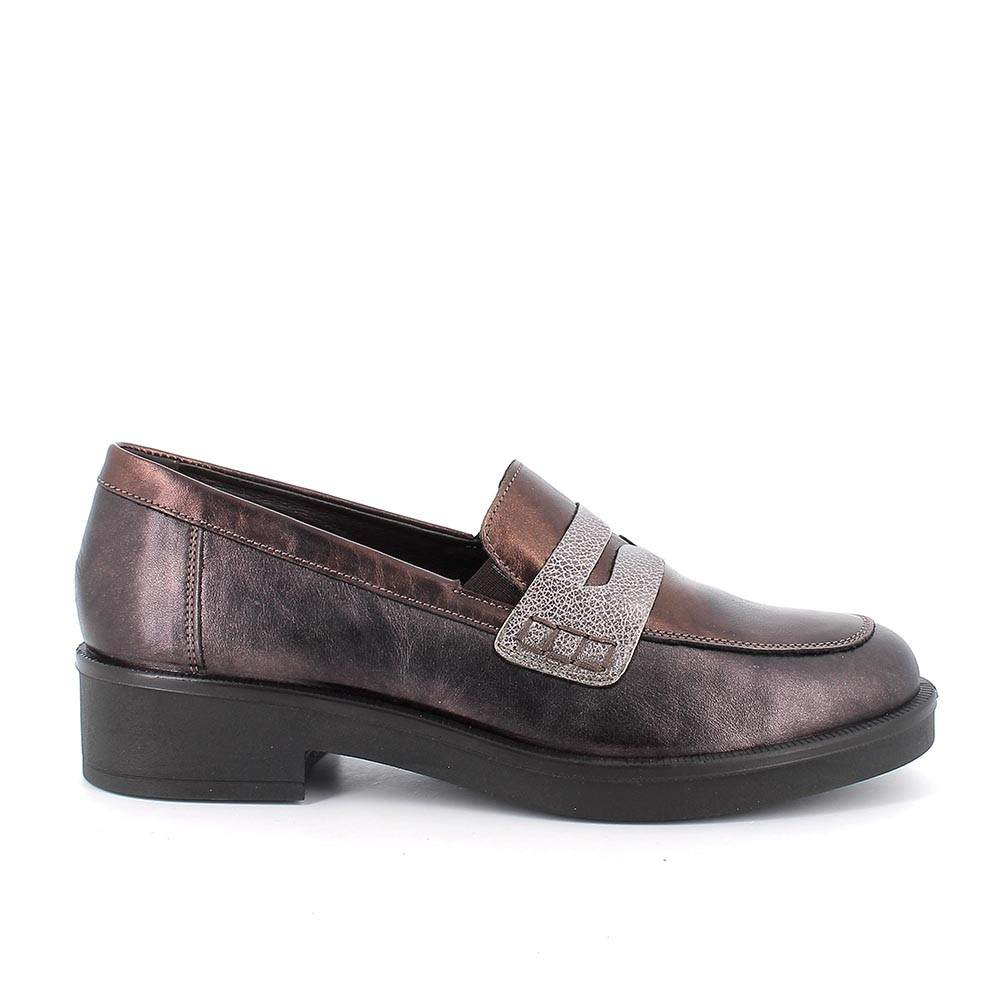 Mocassini da donna marrone con elastico