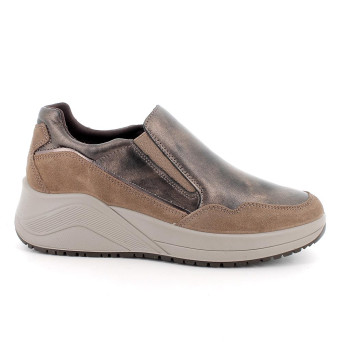 Slip on shoe with wedge for women brown and beige with elastic Slip on shoe with wedge for women brown and beige with elastic