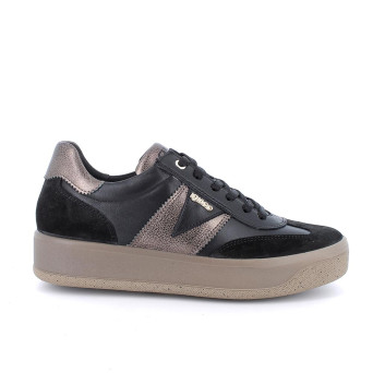 Sneakers da donna nero con lacci Sneakers da donna nero con lacci