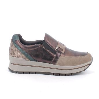 Slip on da donna marrone con elastico Slip on da donna marrone con elastico
