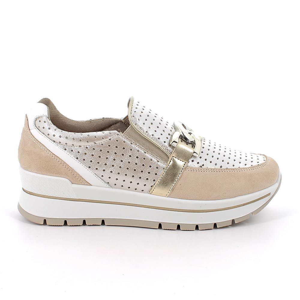 SLIP ON MIT KEIL FUER FRAUEN  PLATIN UND BEIGE MIT ELASTIK