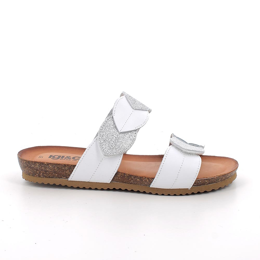 SANDALS FOR WOMAN  WHITE AND SILVER