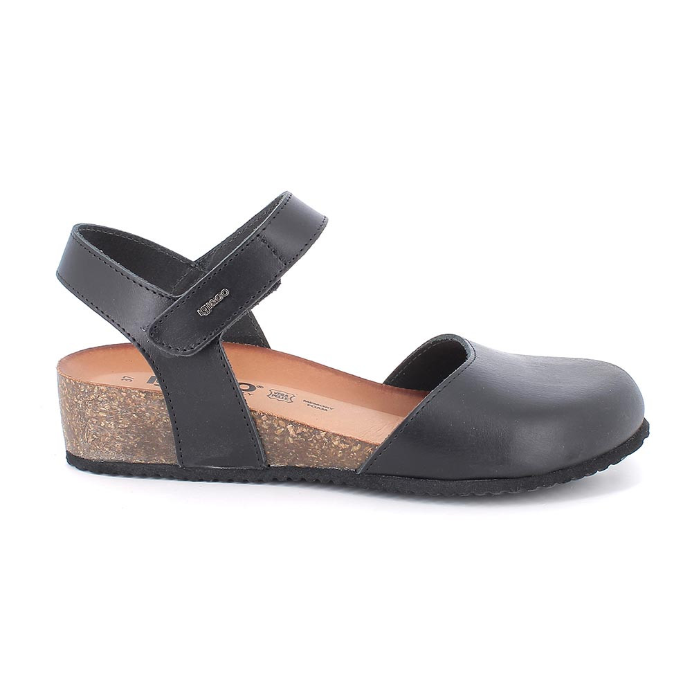 SANDALS FOR WOMAN  BLACK WITH VELCRO